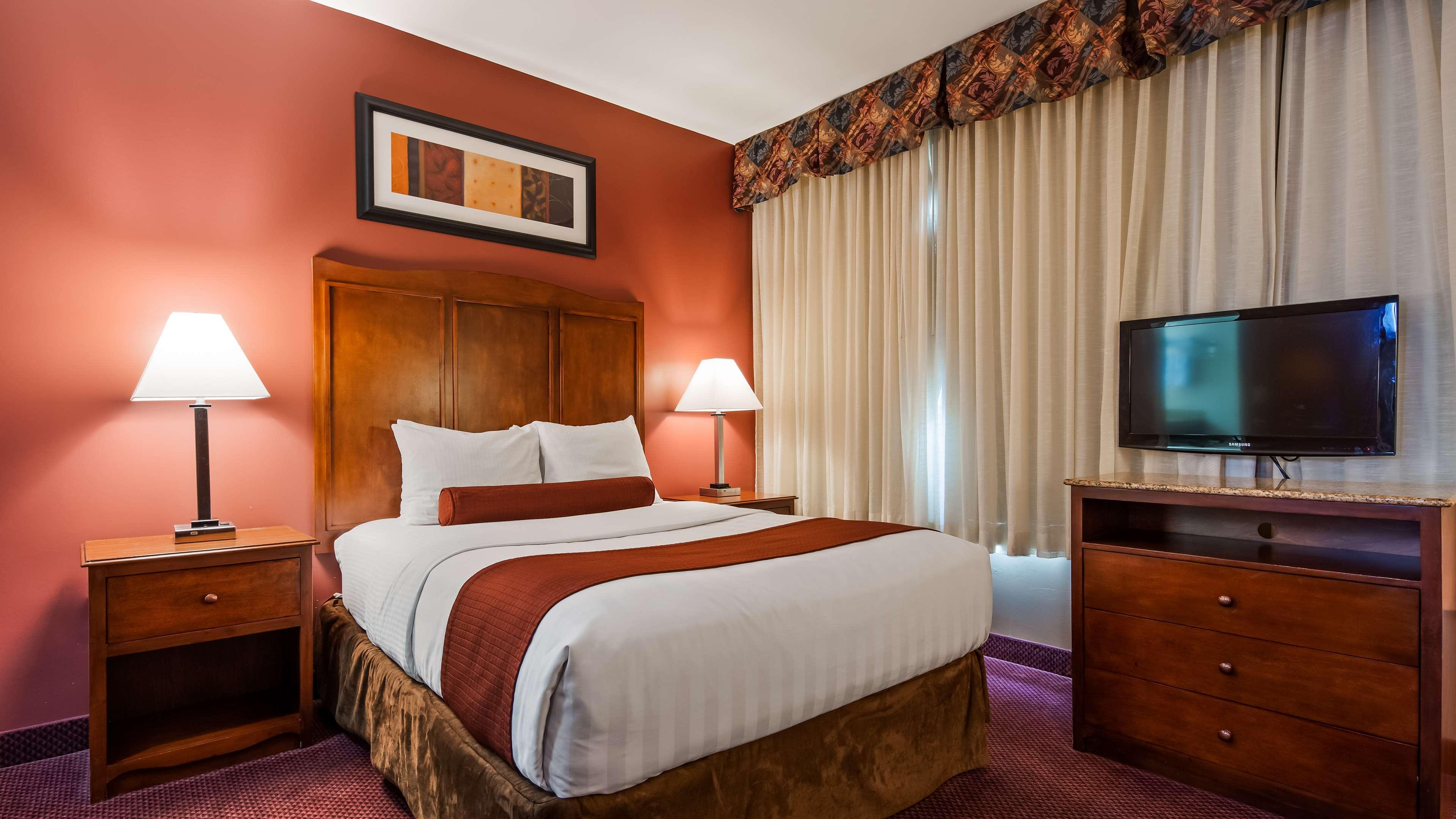 Best Western Plus Hannaford Inn & Suites Kenwood Exterior foto