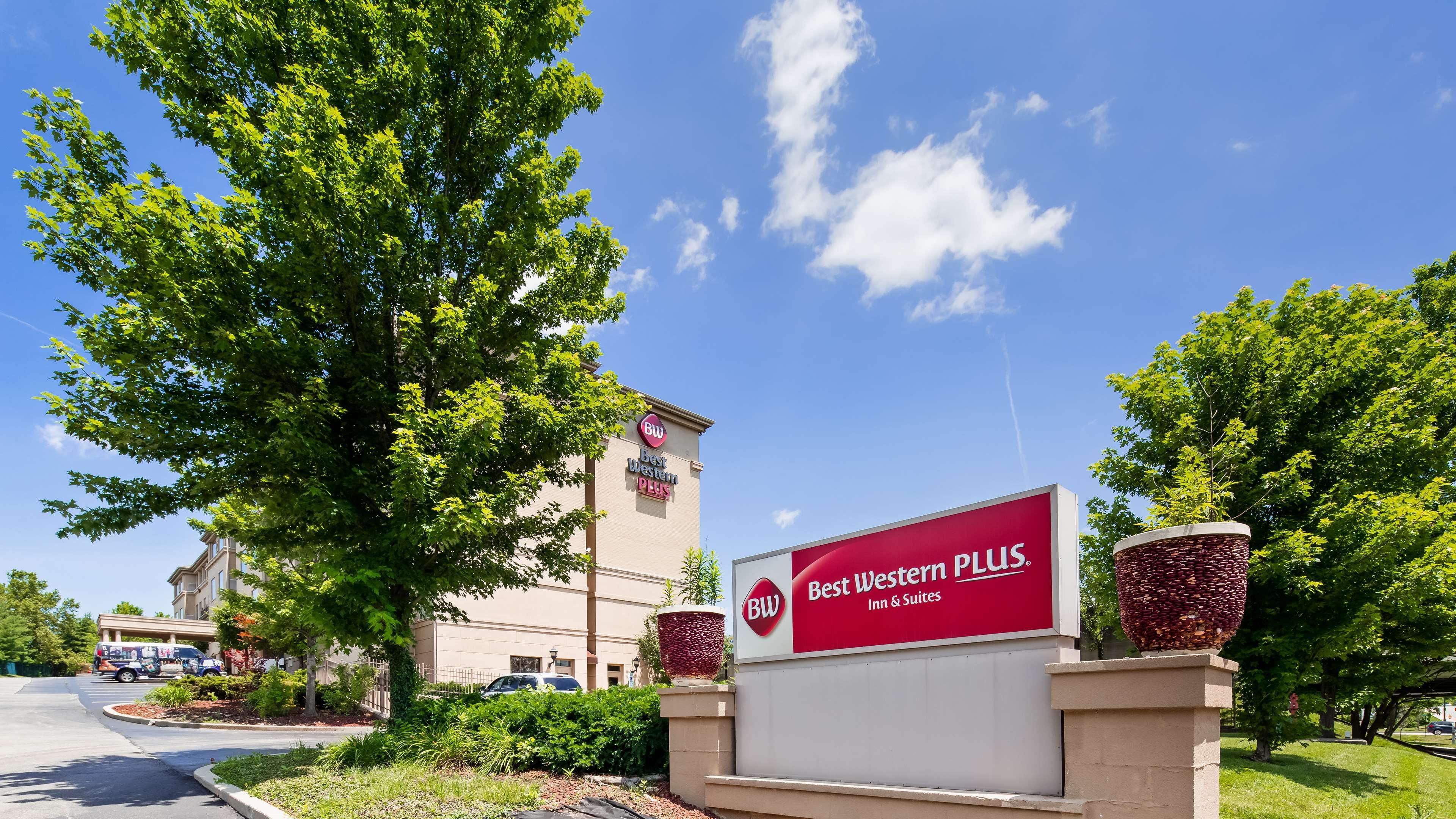 Best Western Plus Hannaford Inn & Suites Kenwood Exterior foto
