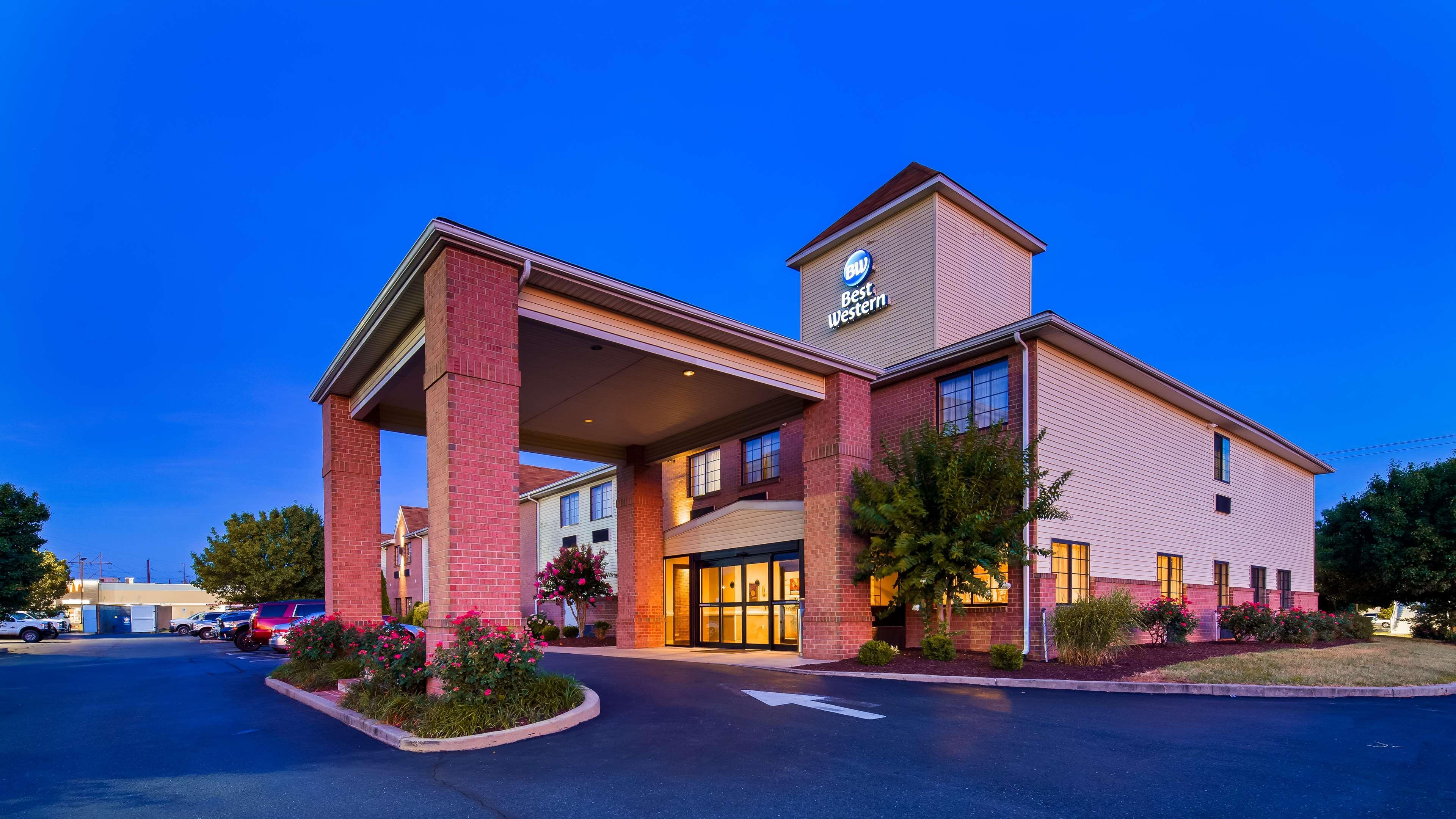 Best Western Plus Hannaford Inn & Suites Kenwood Exterior foto