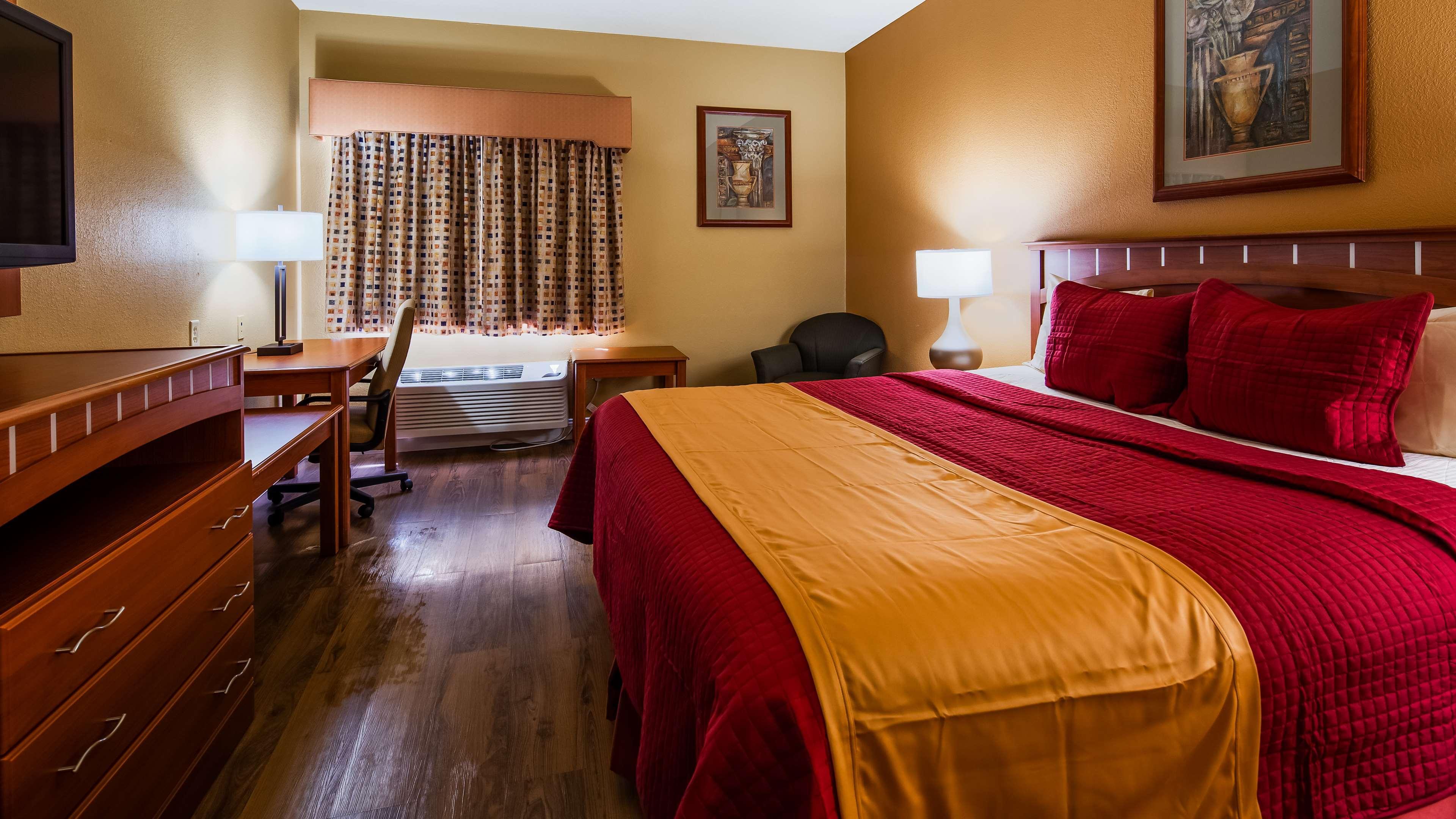 Best Western Plus Hannaford Inn & Suites Kenwood Exterior foto