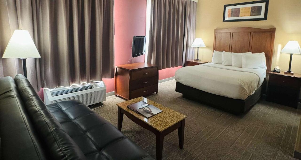 Best Western Plus Hannaford Inn & Suites Kenwood Exterior foto