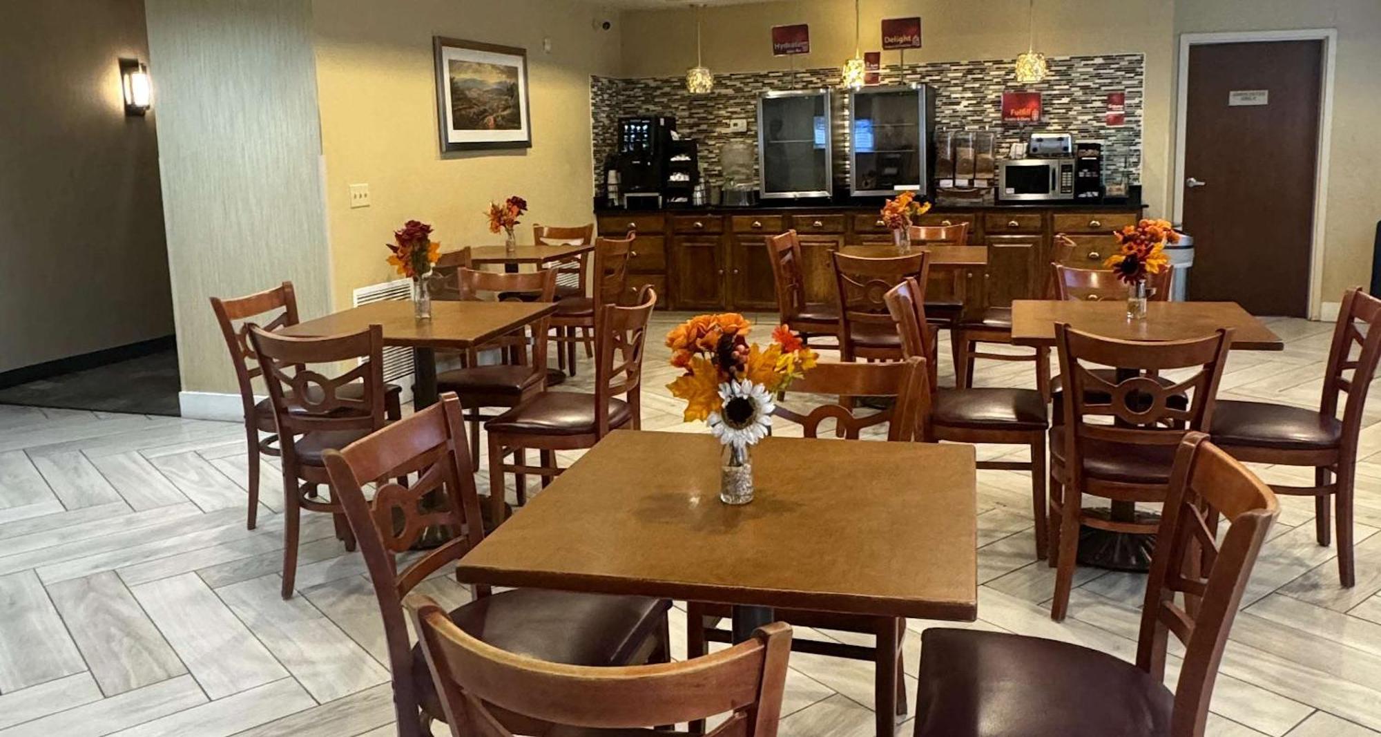 Best Western Plus Hannaford Inn & Suites Kenwood Exterior foto