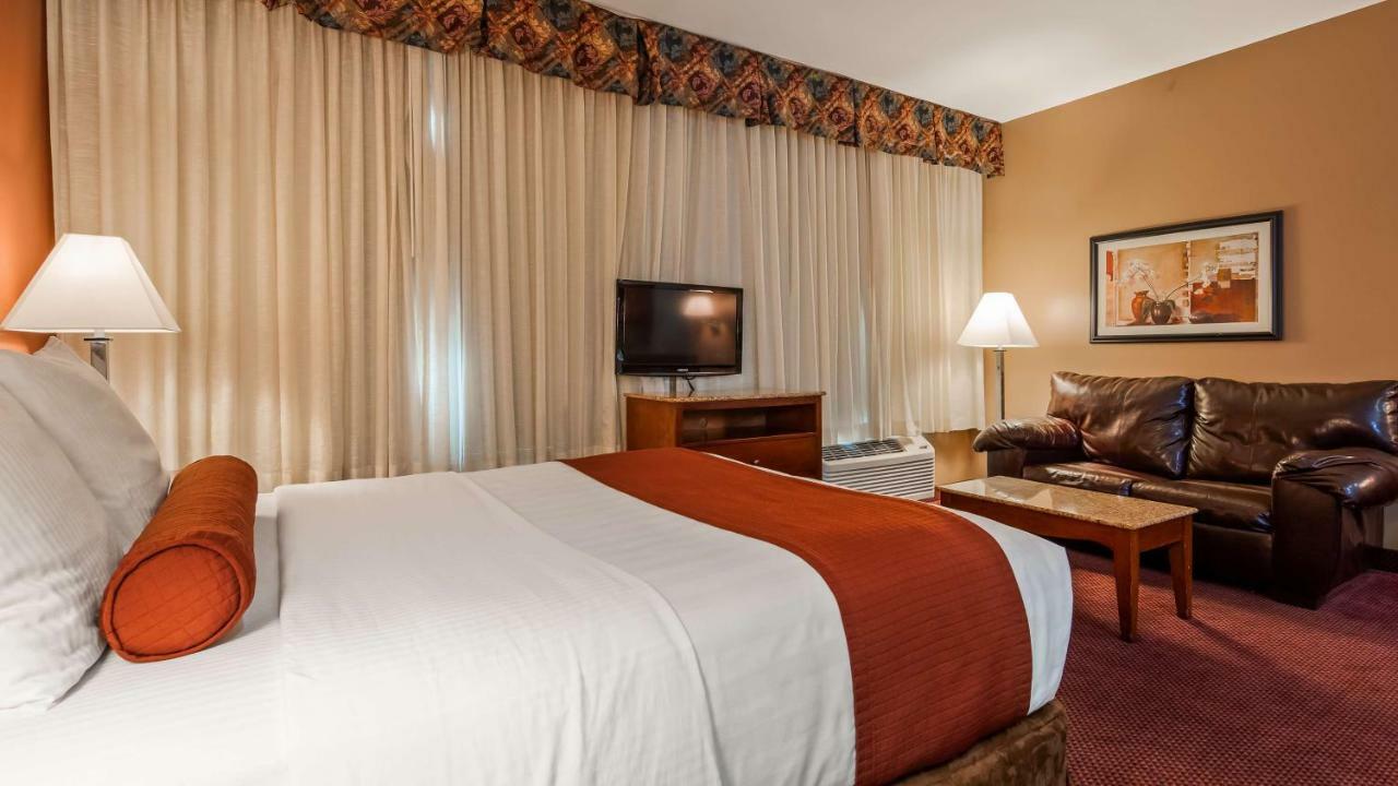 Best Western Plus Hannaford Inn & Suites Kenwood Exterior foto